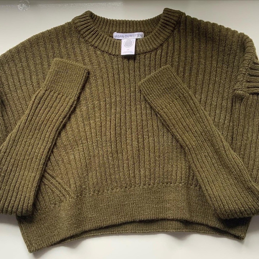urban cropped sweater